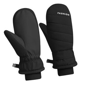 Black Insulated Winter Mittens🖤❄️